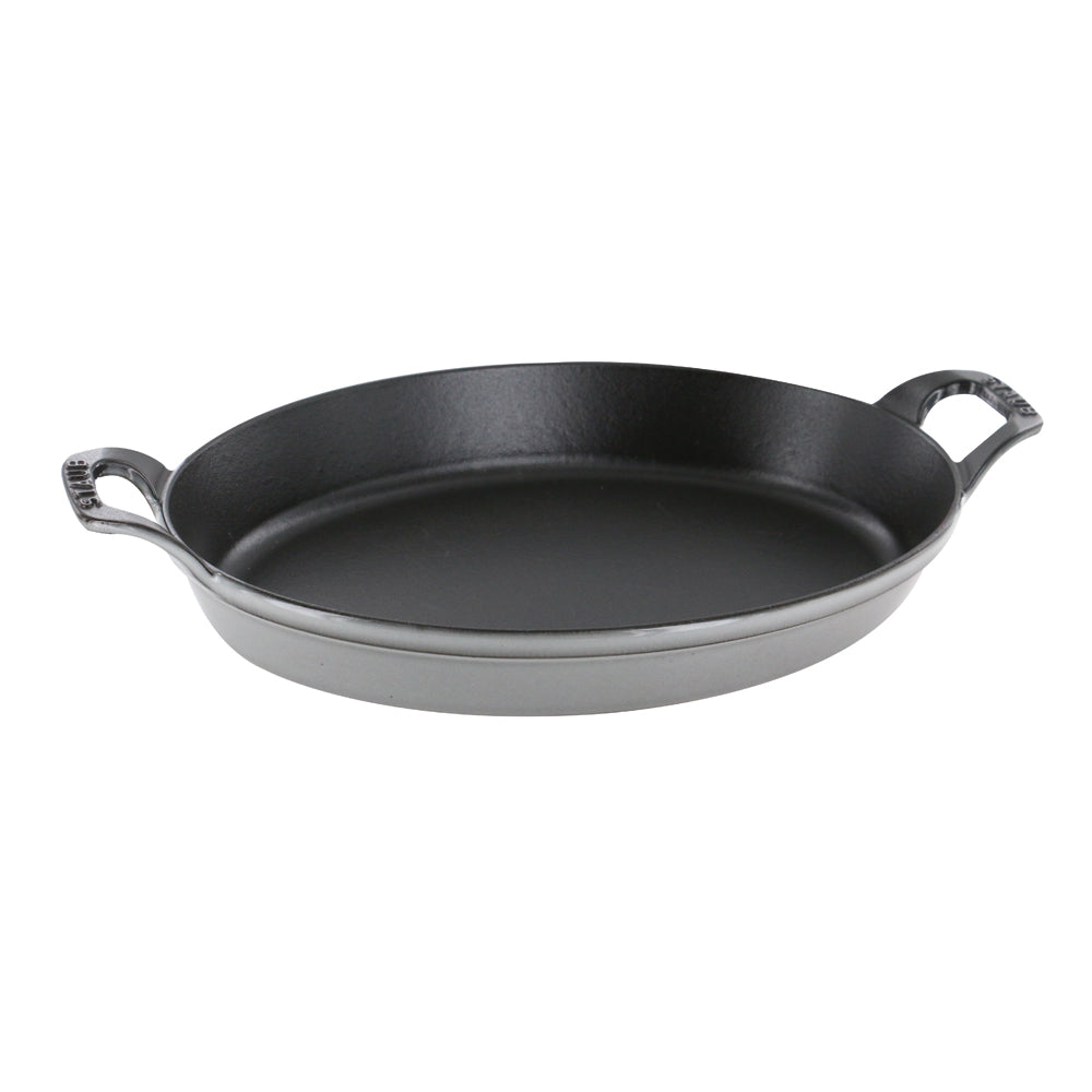 http://www.sabavihome.com/cdn/shop/products/staub-cast-iron-14-5-x-11-2-oval-baking-dish-graphite-grey-3.jpg?v=1661971993