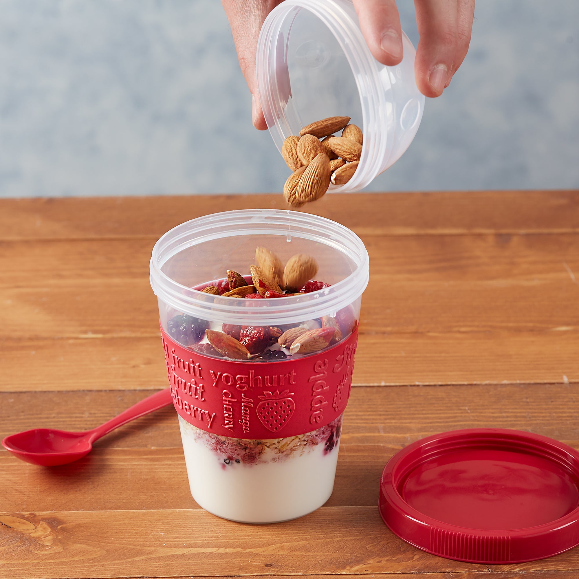 CRYSTALIA Yogurt Parfait Cups with Lids, Breakfast On the Go Plastic Bowls  with Topping Cereal Oatmeal or Fruit Container, Snack Cup and Spoon for  Lunch Box, Portable & Reusable, 2PCs 